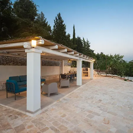 Infinity Truly Trulli Villa Castellana Grotte